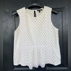 Banana Republic Eyelet sleeveless Blouse